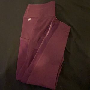 Super cute I love the color and it’s a M it comes with pockets.